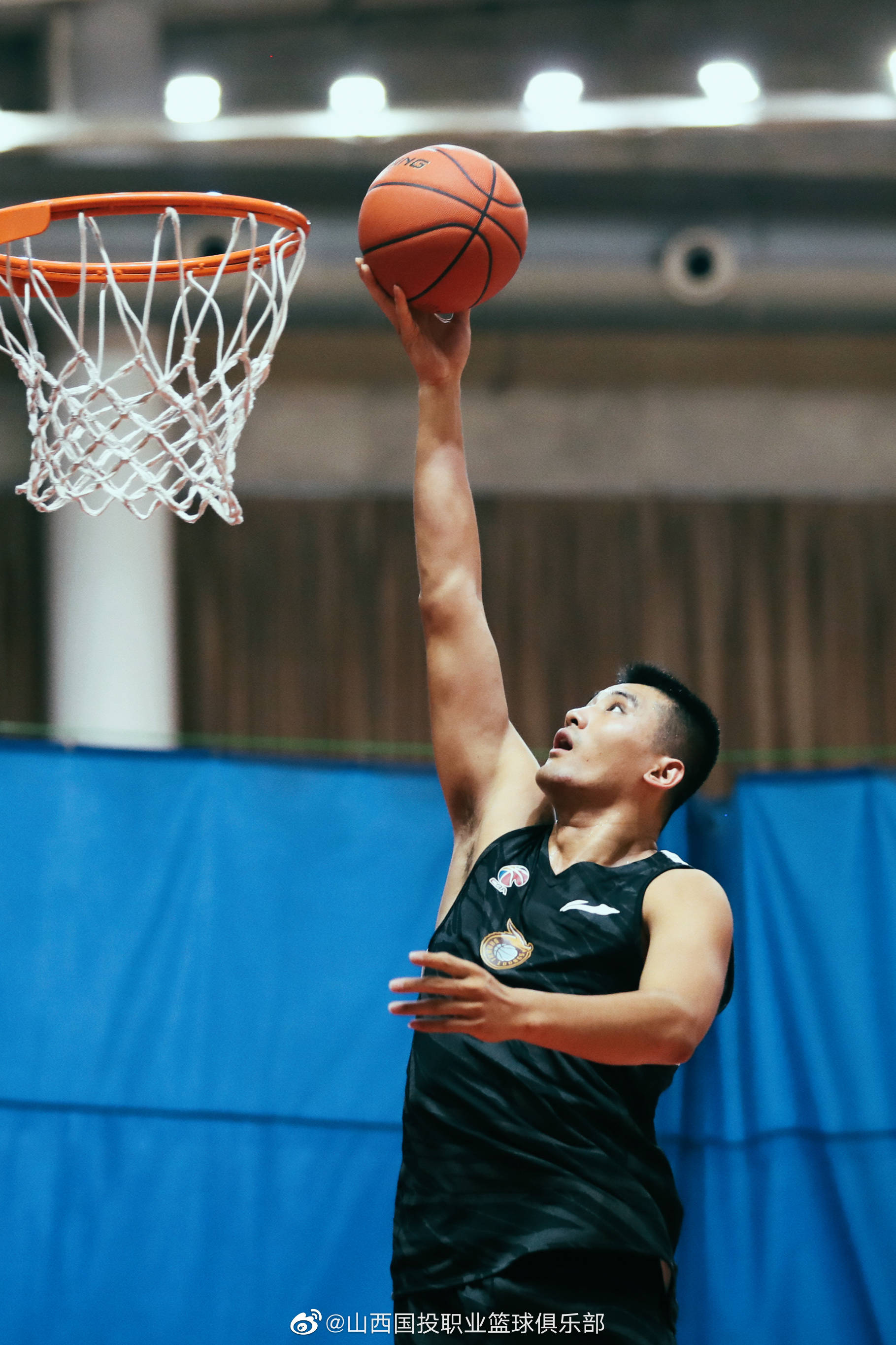 山西队冷静应对，巧夺连胜劲敌