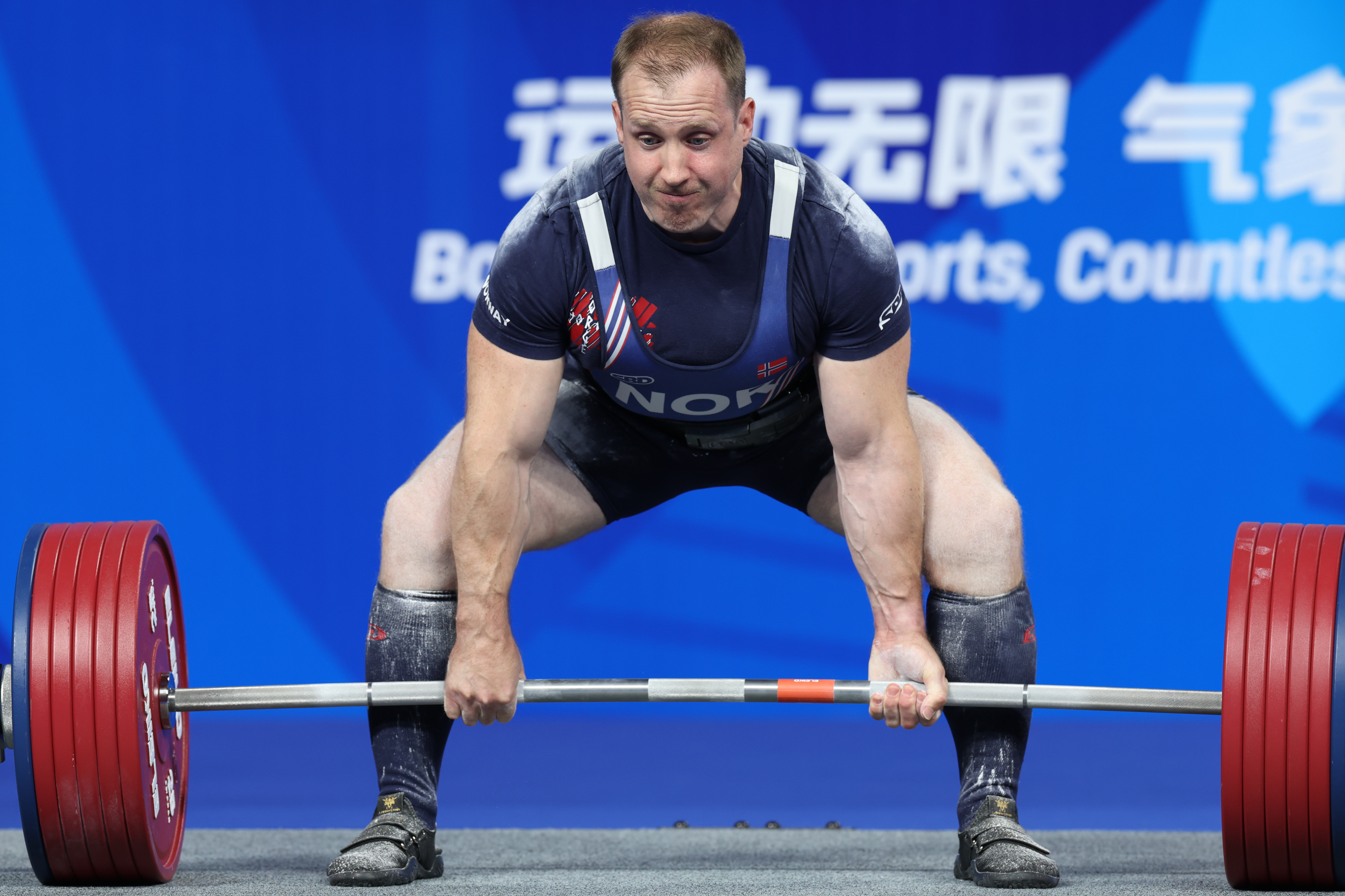 开云官方app入口-运动员实力提升，刷新世界纪录的简单介绍