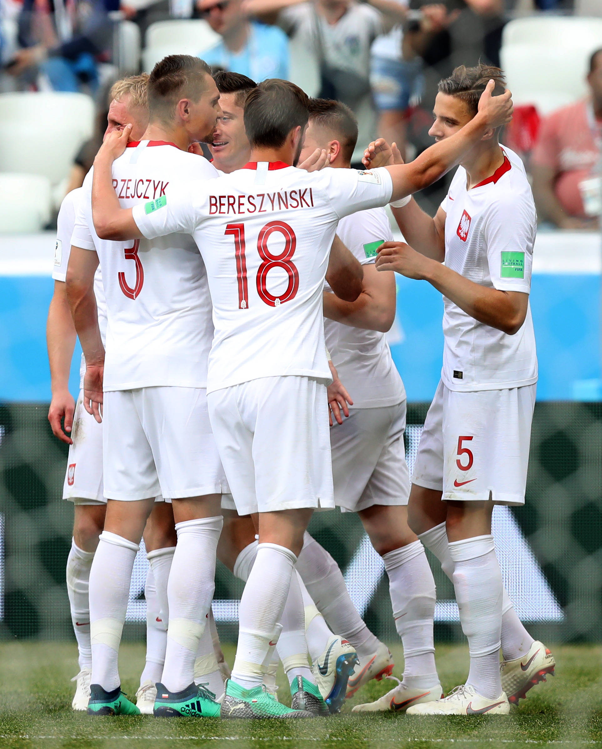 开云体育视频直播-包含波兰队完胜葡萄牙队，张继科状态火热的词条