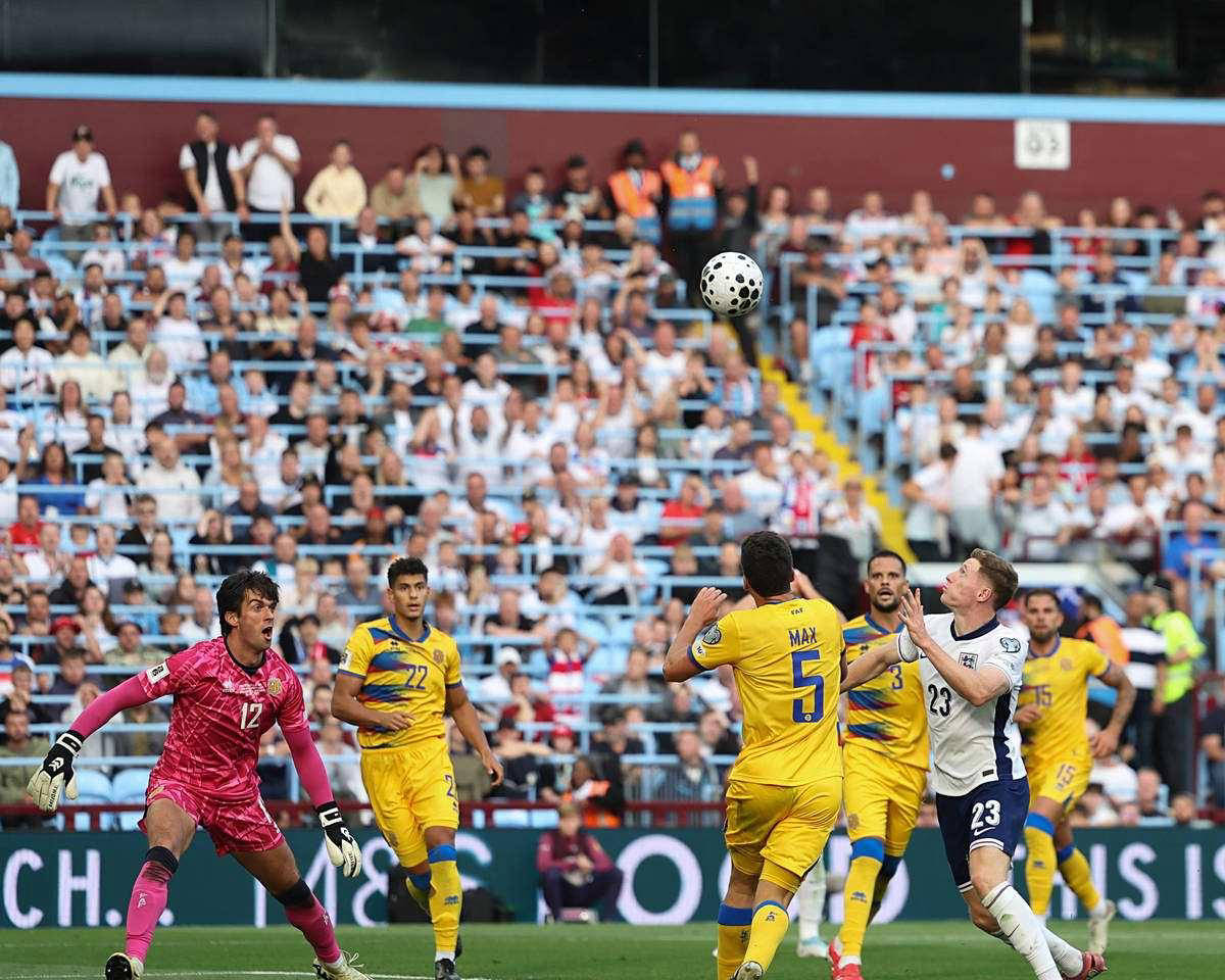 包含波兰队完胜葡萄牙队，张继科状态火热的词条